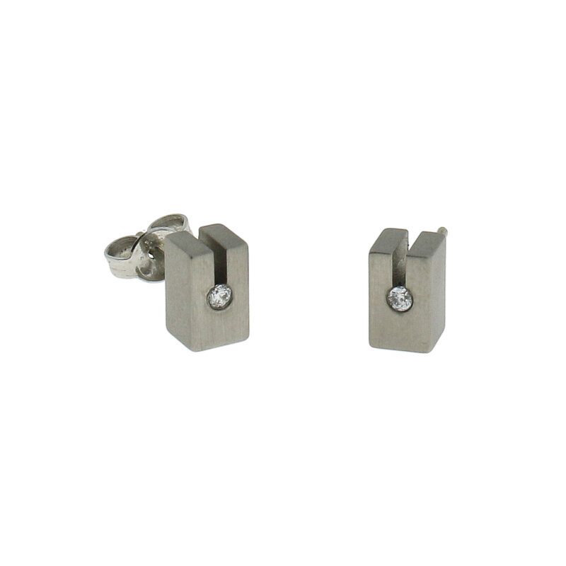 Ohrstecker aus Sterlingsilber mit Zirkonia 8 x 5 mm