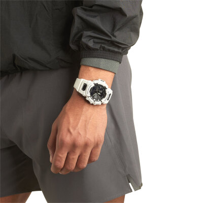 CASIO G-Shock GBA-900-7AER weiß  / schwarz