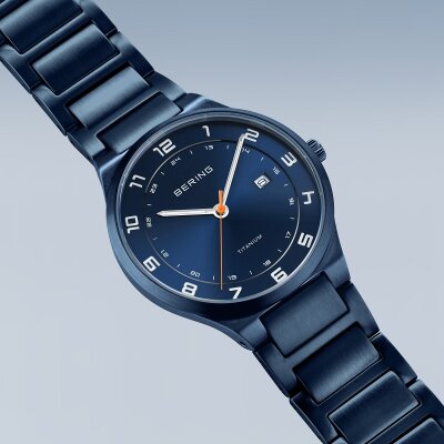 BERING Herrenuhr Titanium 15139-797