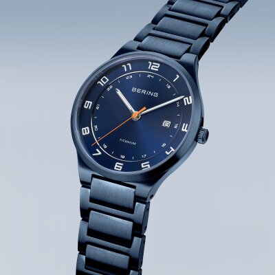 BERING Herrenuhr Titanium 15139-797