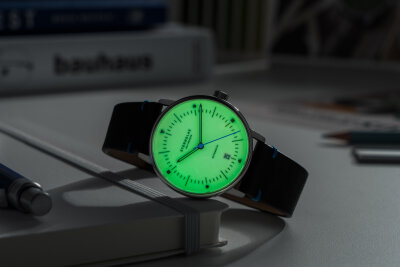 Sternglas Naos Automatik Edition Bauhaus X blau silber / Vintage 20 nero-blau